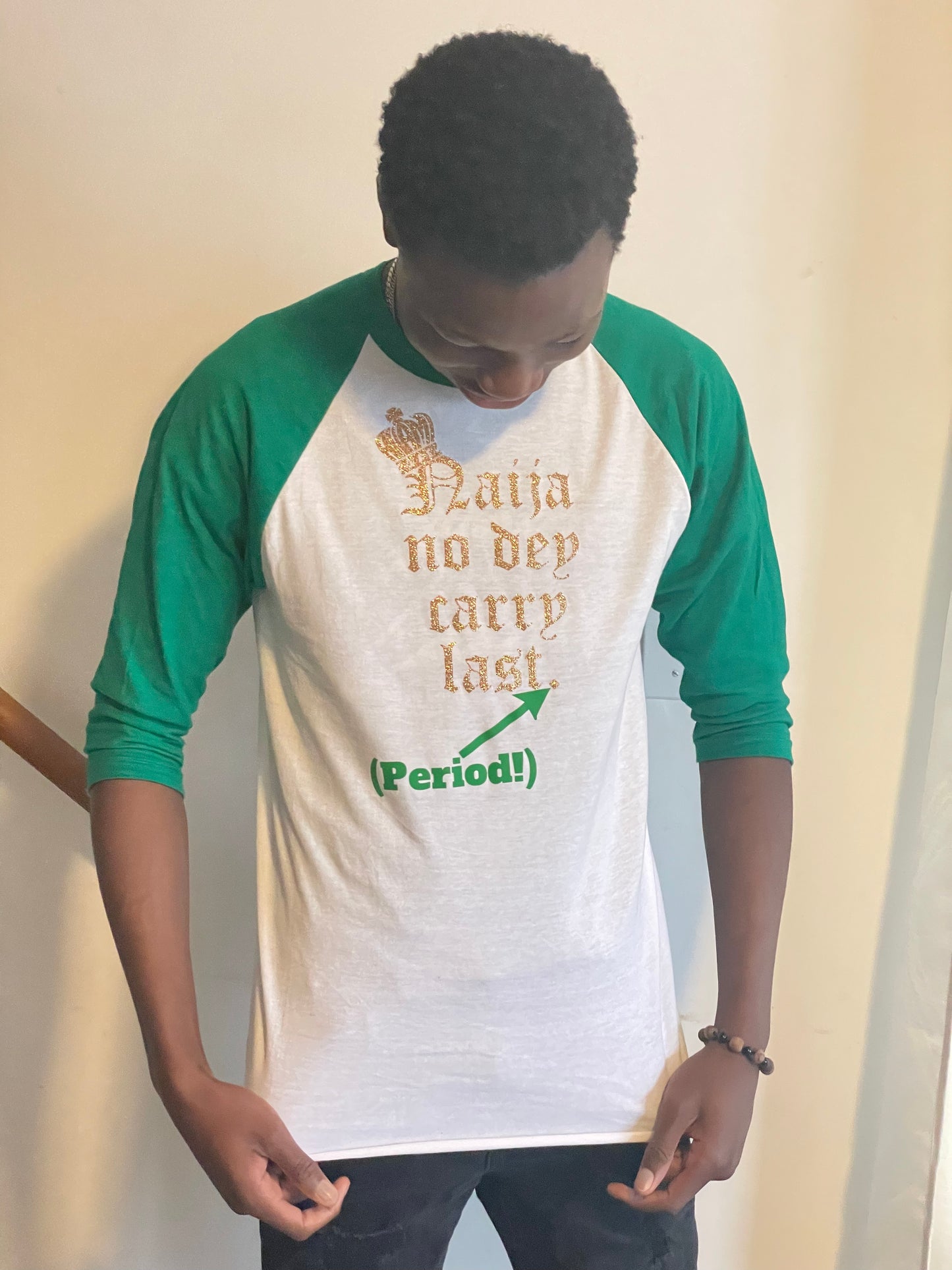 Naija No Dey Carry Last Royalty-Shirt